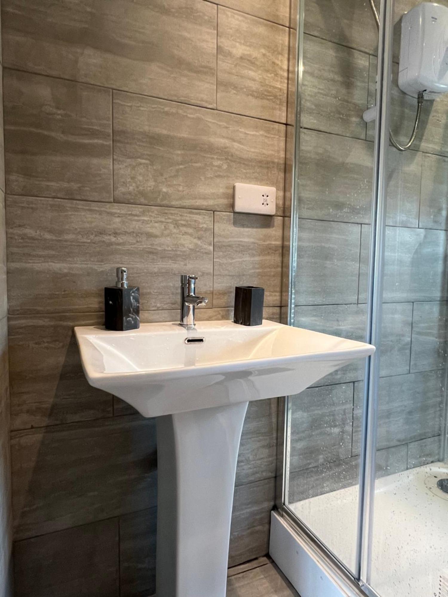 Cosy Modern Apartment Warrington Dış mekan fotoğraf